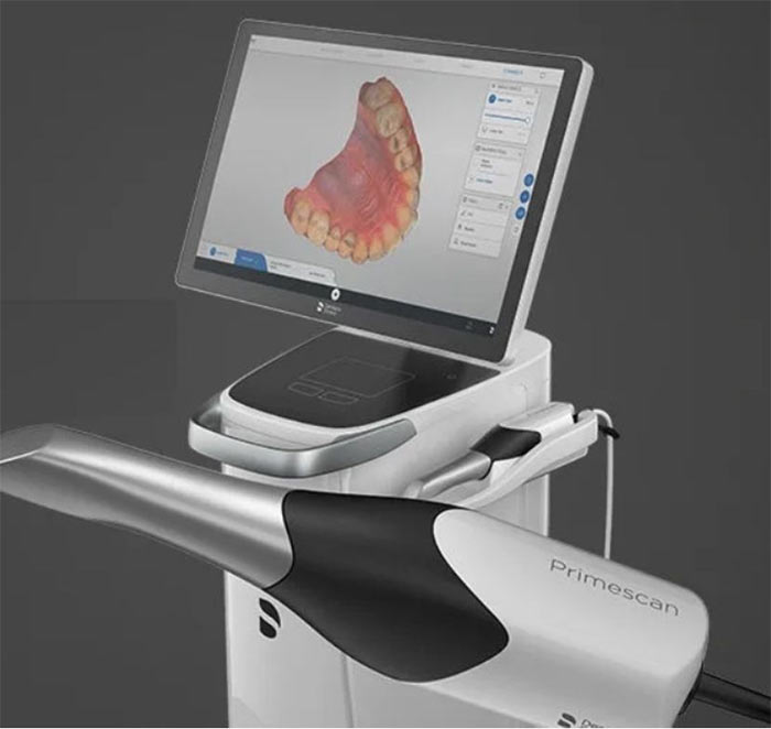 Primescan позволяет снимать высокоточные цифровые слепки всей челюсти